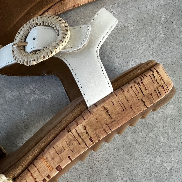 Earth White Ankle Strap Sandals - Picture 6 of 6